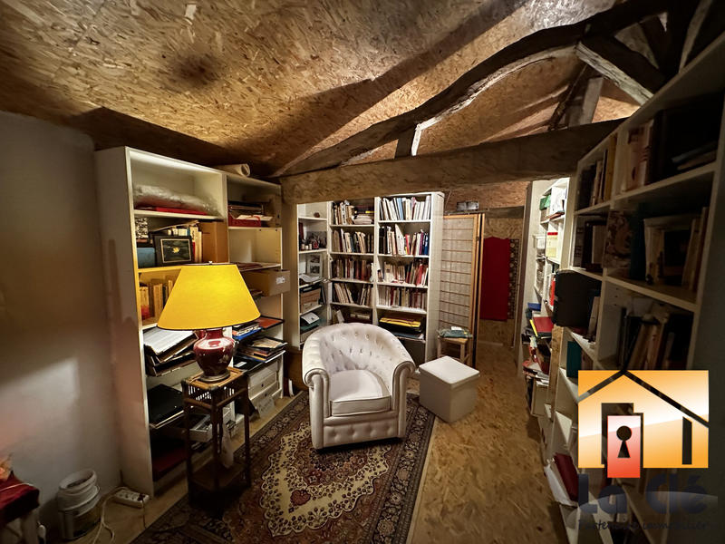 Maison - 288 m² - 6 pièces