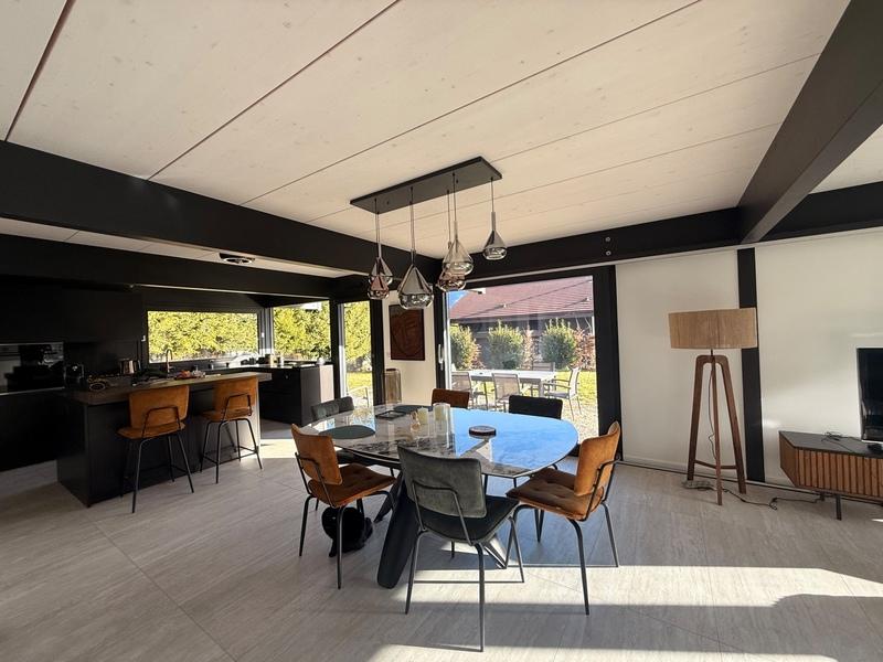 Villa - 137 m² - 5 pièces