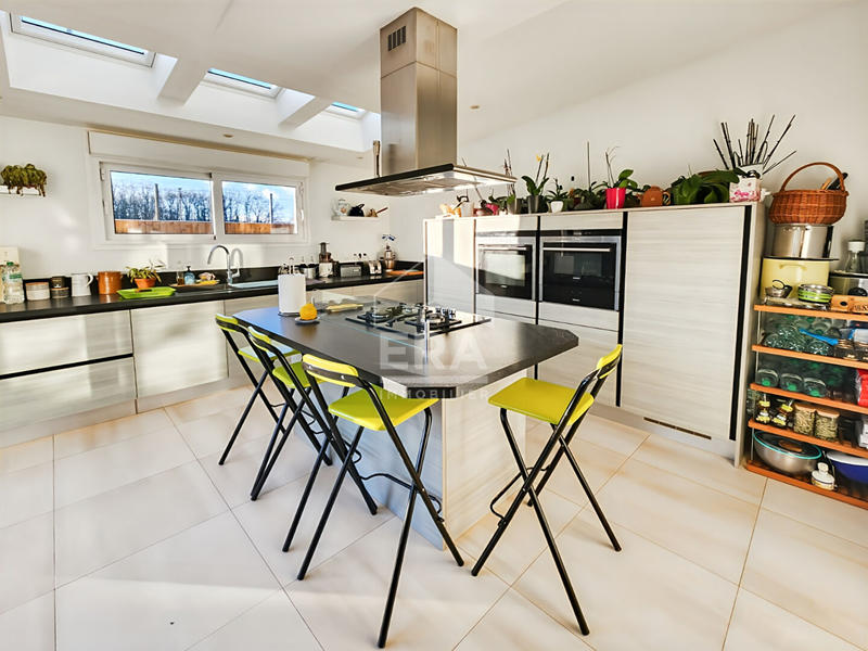 Maison - 153 m² - 7 pièces