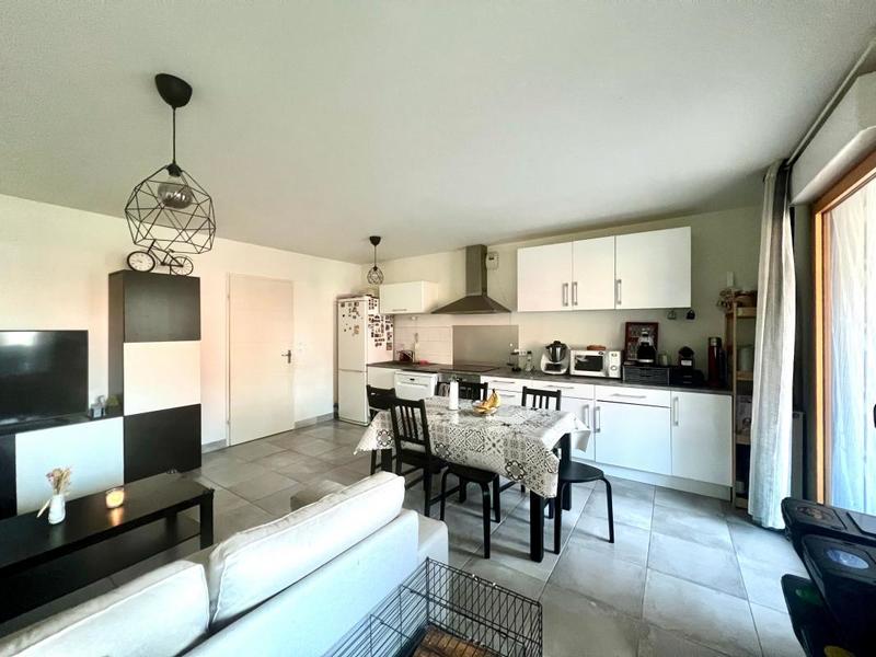 Appartement - 82 m² - 4 pièces