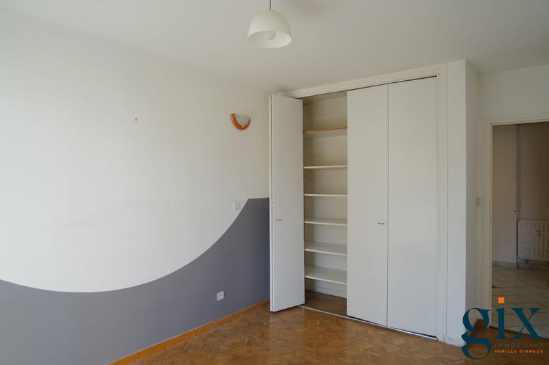 Appartement - 91 m² - 4 pièces