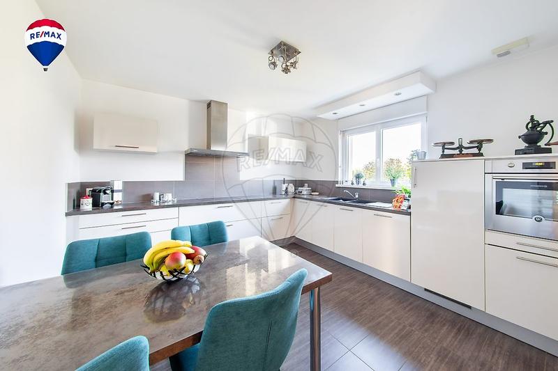 Maison - 142 m² - 5 pièces