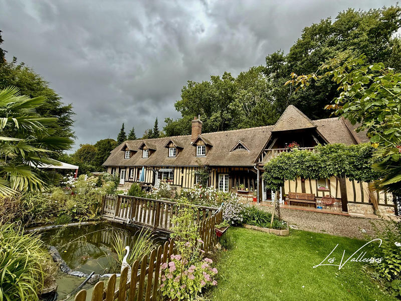 Maison ancienne - 230 m² - 10 pièces