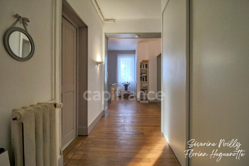 Maison bourgeoise - 252 m² - 8 pièces