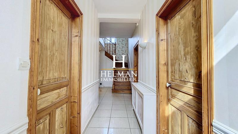 Maison - 185 m² - 6 pièces