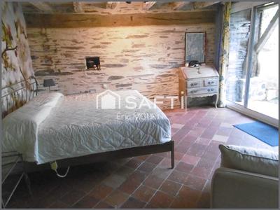 Maison - 400 m² - 14 pièces