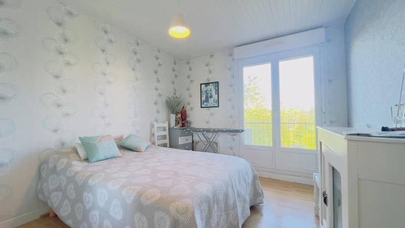 Appartement - 80 m² - 4 pièces