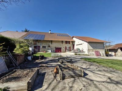 Appartement - 160 m² - 6 pièces