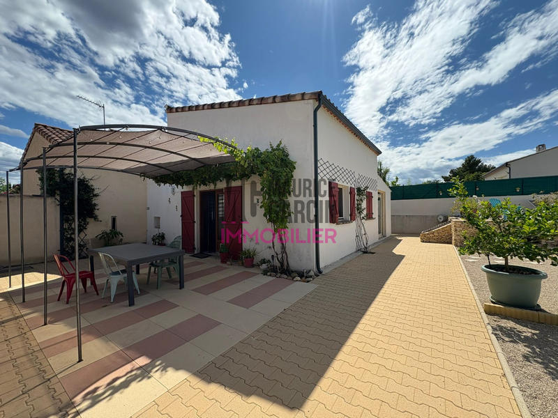 Maison - 200 m² - 8 pièces