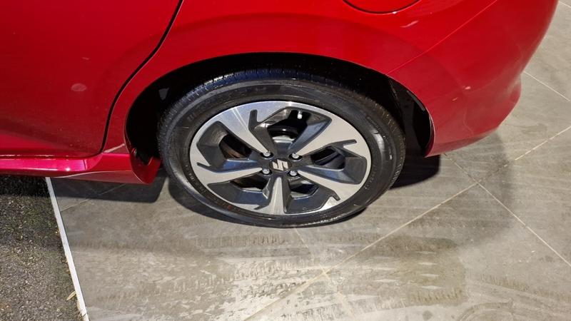 Suzuki Swift VII 1.2 Hybrid Pack Cvt