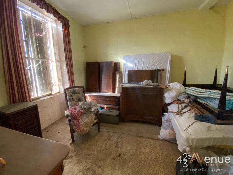 Immeuble - 162 m² - 12 pièces