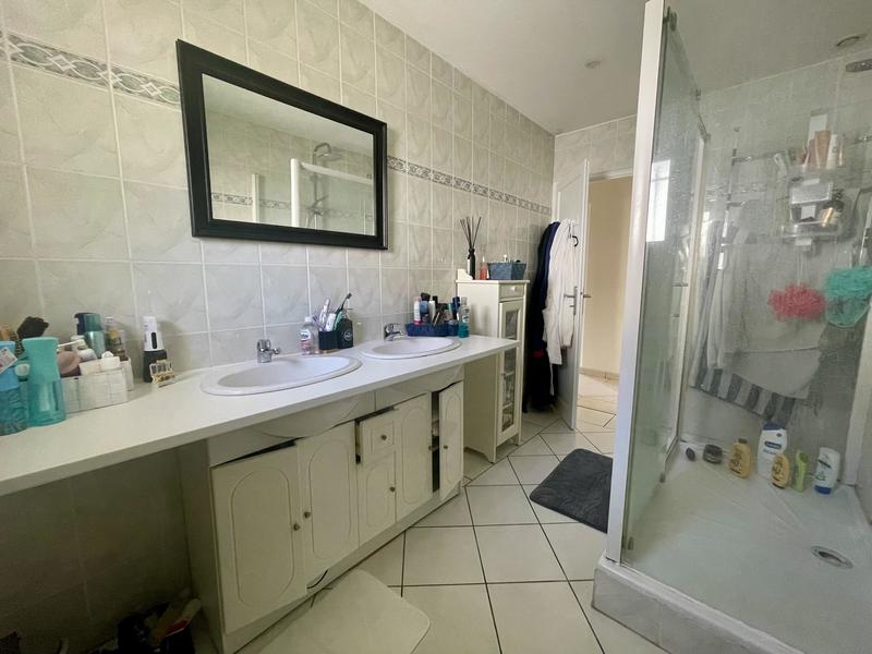 Maison - 102 m² - 5 pièces