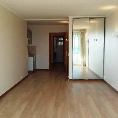 Studio - 30 m² - 1 pièce