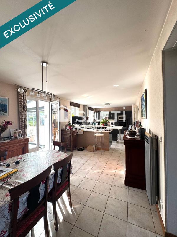 Maison - 171 m² - 9 pièces