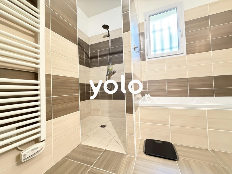 Maison - 93 m² - 5 pièces