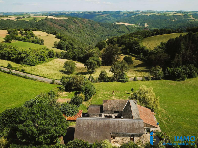 Maison - 373 m² - 8 pièces