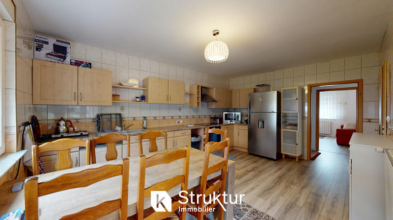 Maison - 310 m² - 12 pièces