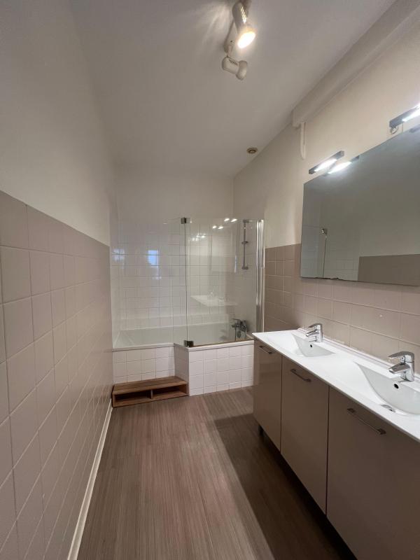 Appartement - 97 m² - 3 pièces