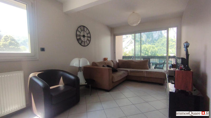 Appartement - 92 m² - 5 pièces