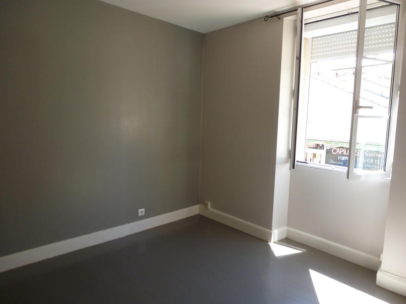 Immeuble - 145 m² - 8 pièces