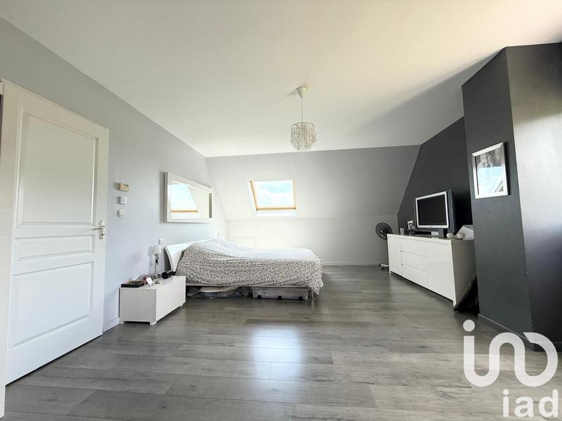 Maison - 182 m² - 7 pièces