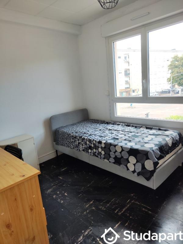 Chambre - 9 m² - 1 pièce