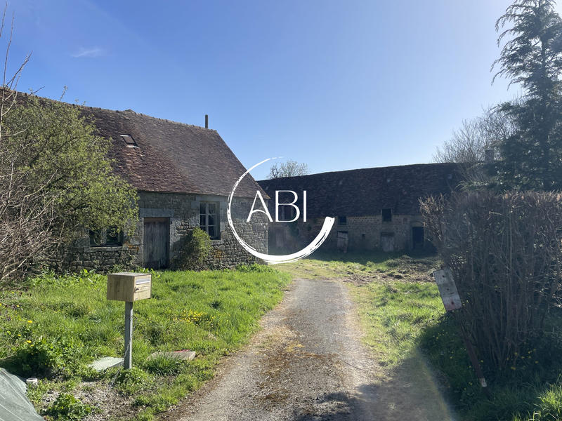 Maison ancienne - 137 m² - 3 pièces