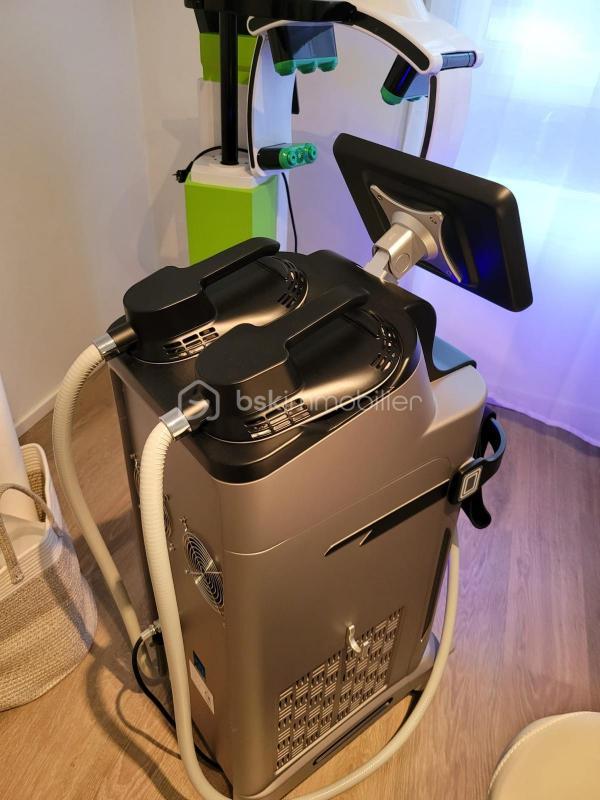 Beauté / Bien-être - 65 m²