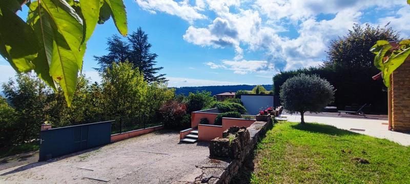 Maison - 187 m² - 5 pièces