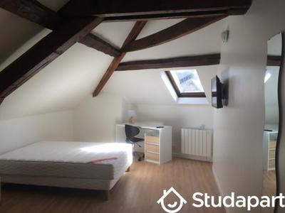 Chambre - 10 m² - 1 pièce