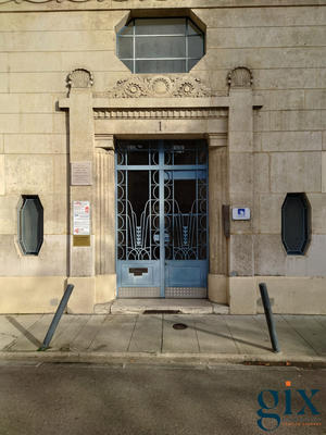 Appartement - 255 m² - 10 pièces