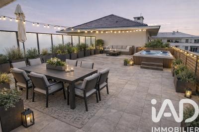 Appartement - 95 m² - 5 pièces