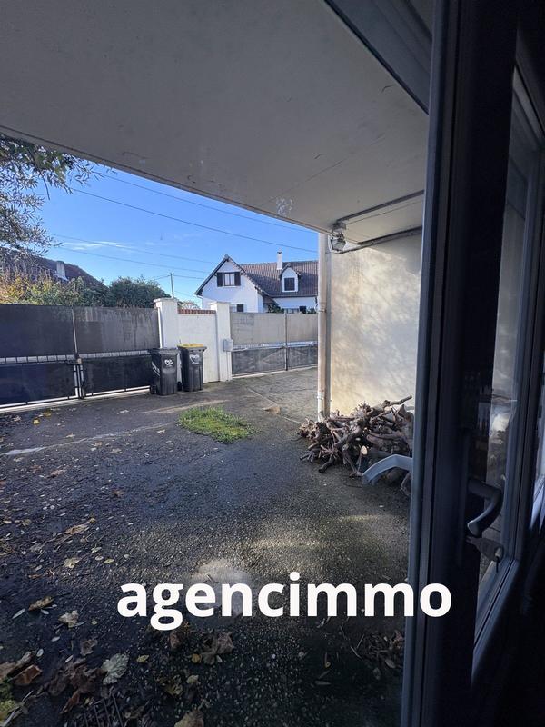 Maison - 122 m² - 8 pièces