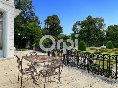 Château - 500 m² - 9 pièces