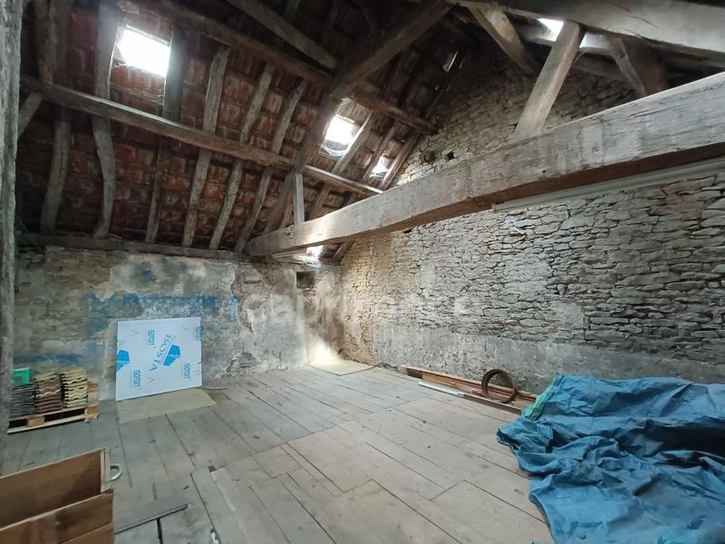 Maison - 398 m² - 8 pièces