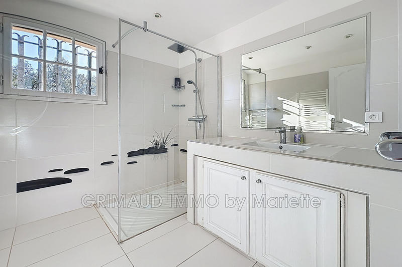 Villa - 144 m² - 5 pièces