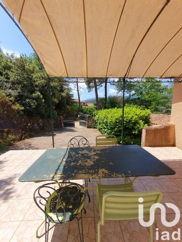 Maison - 198 m² - 8 pièces