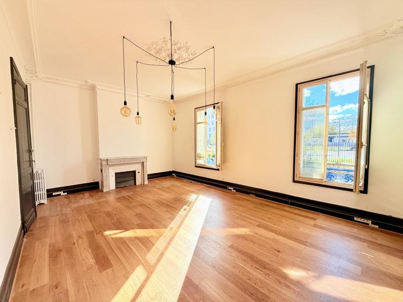 Immeuble - 500 m² - 16 pièces