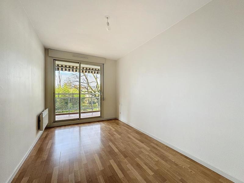 Appartement - 93 m² - 3 pièces