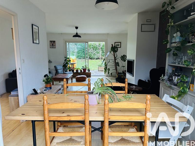 Maison - 140 m² - 8 pièces