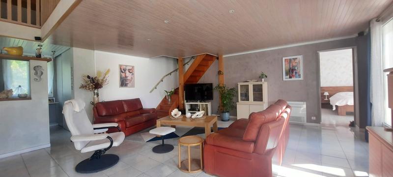 Maison - 213 m² - 6 pièces