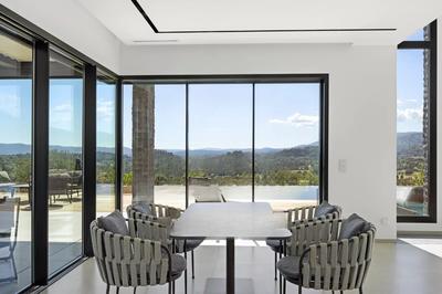 Villa - 440 m² - 8 pièces