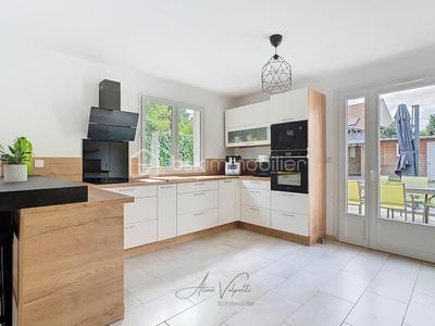 Maison - 150 m² - 6 pièces