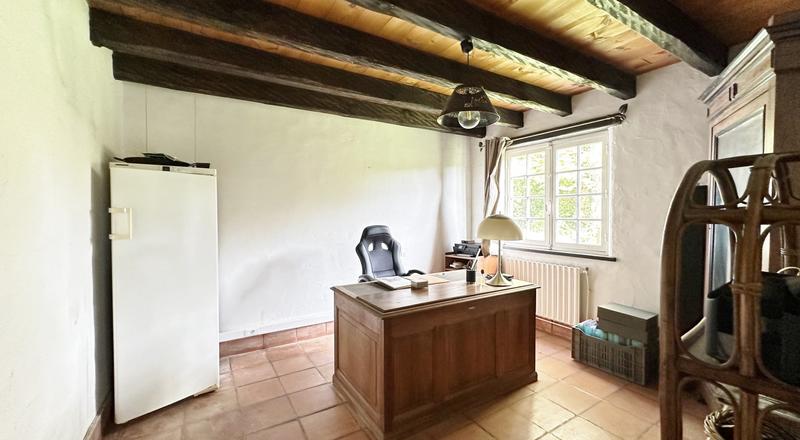 Maison - 210 m² - 8 pièces