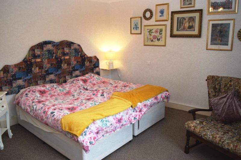 Maison - 168 m² - 8 pièces