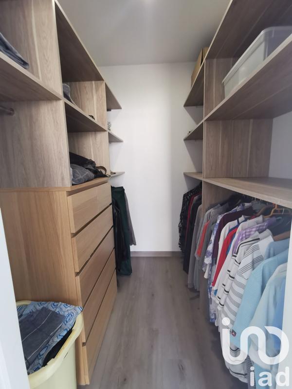 Maison - 225 m² - 9 pièces