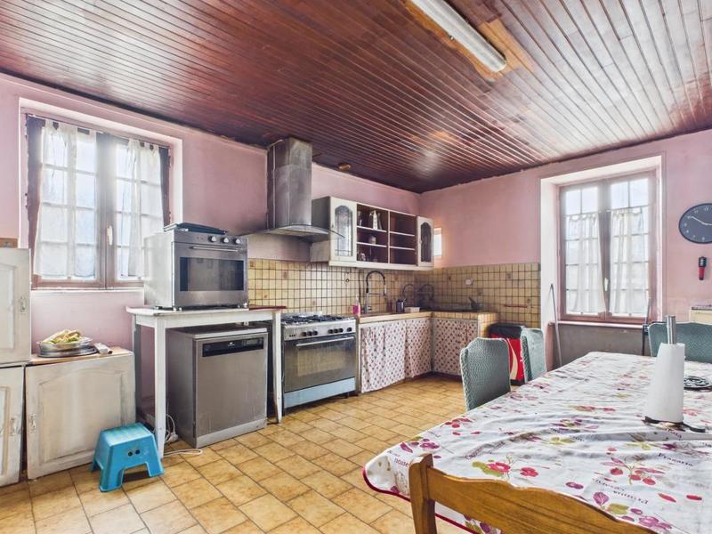 Maison - 200 m² - 9 pièces