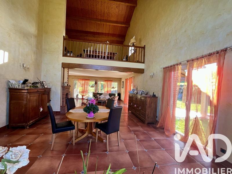 Maison - 309 m² - 10 pièces