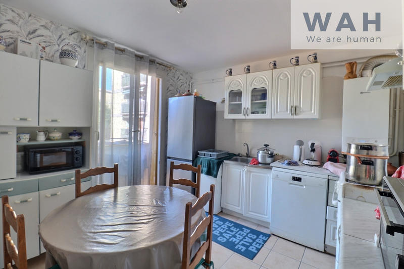 Appartement - 75 m² - 3 pièces