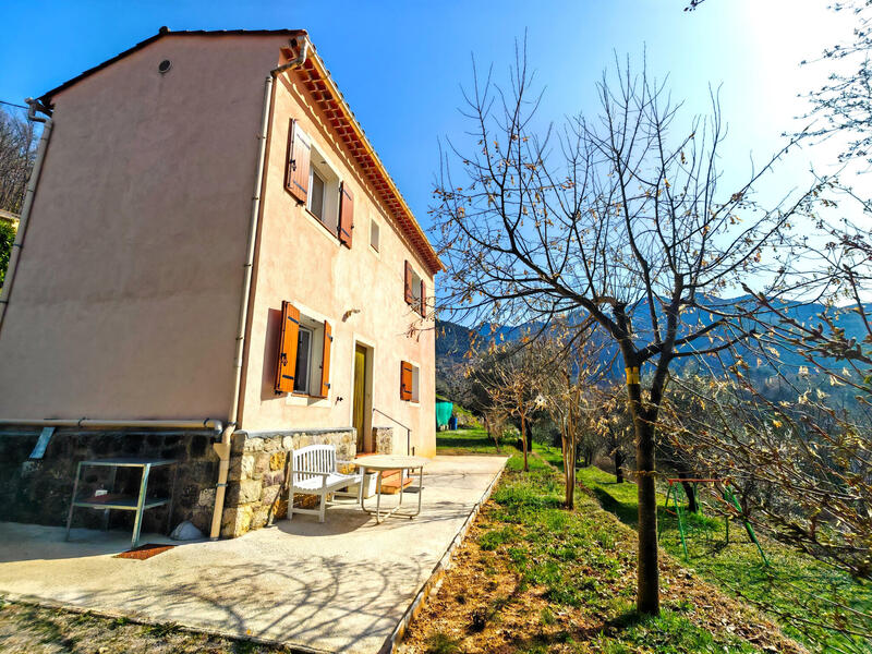 Maison - 61 m² - 3 pièces